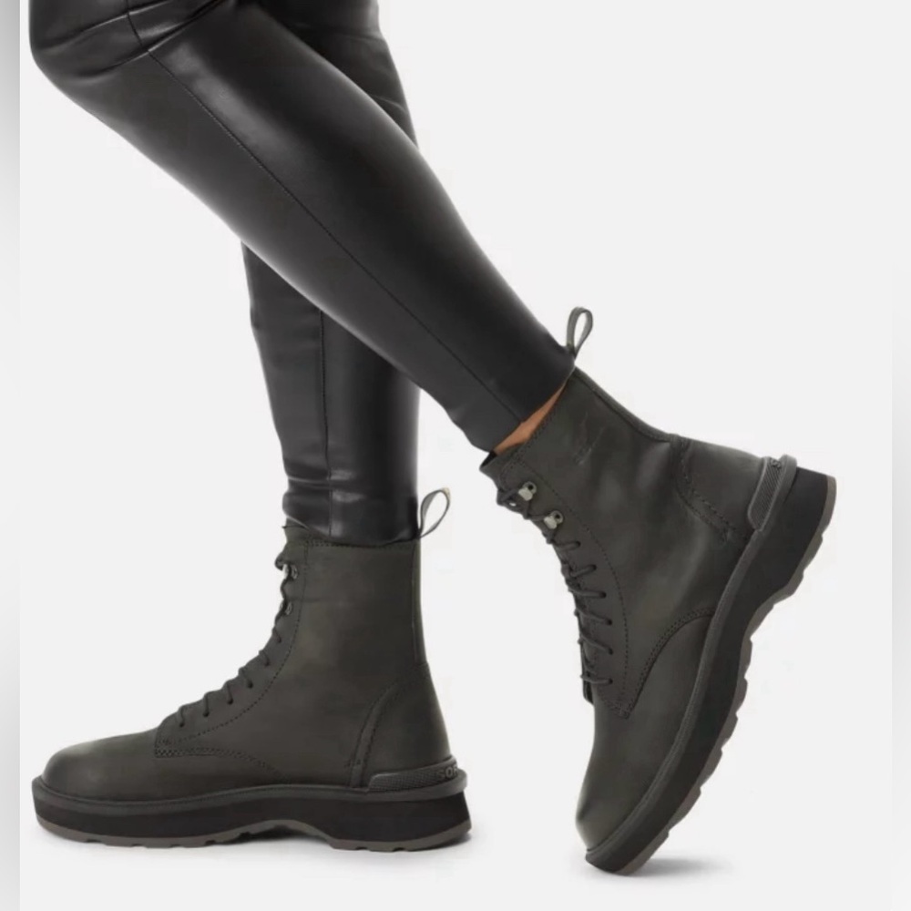 Sorel Women’s Suede Waterproof Hi Line Lace Up Boot in Jet Black Size 6 New